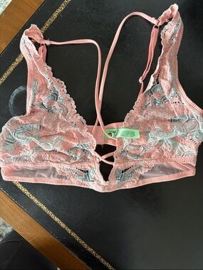 Honeydew Intimates Pink Lace Bralette with Floral Trim